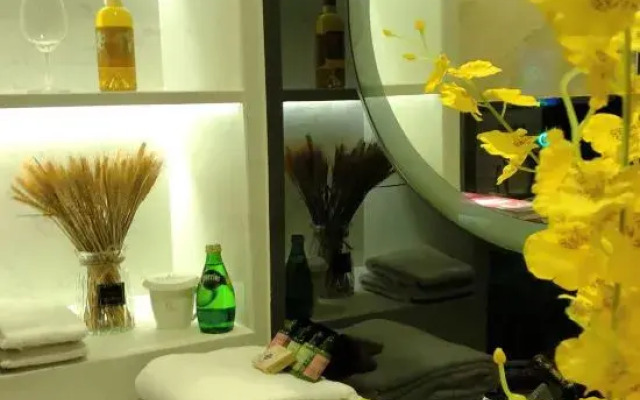 Jiutian Boutique Hotel (Songgang subway station, Shenzhen)