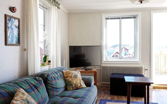 8 Person Holiday Home in Kungshamn