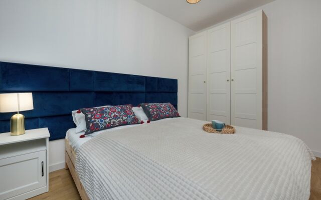 Apartment With Terrace Gąski by Renters