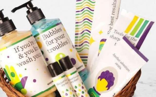 Treebo Golden Inn, 700 Mtrs From Promenade Beach