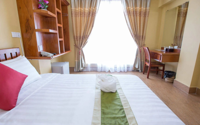 Precious House Guesthouse