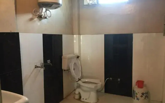 Goroomgo Nature Resort Agra