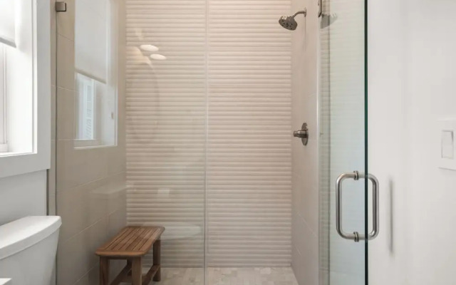 Serenity Shore 305 SOU