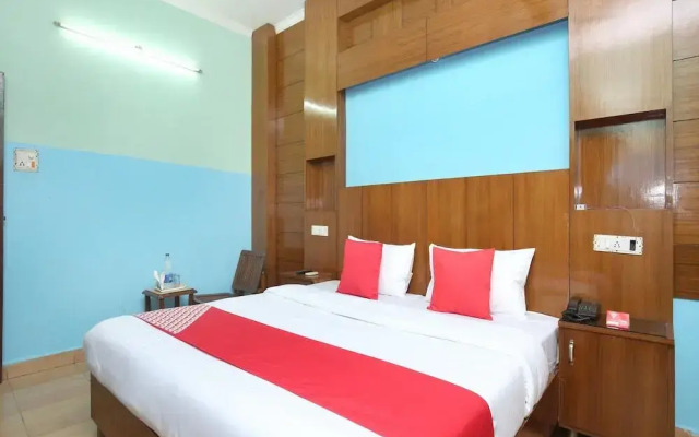 OYO 5906 Hotel Skyfox