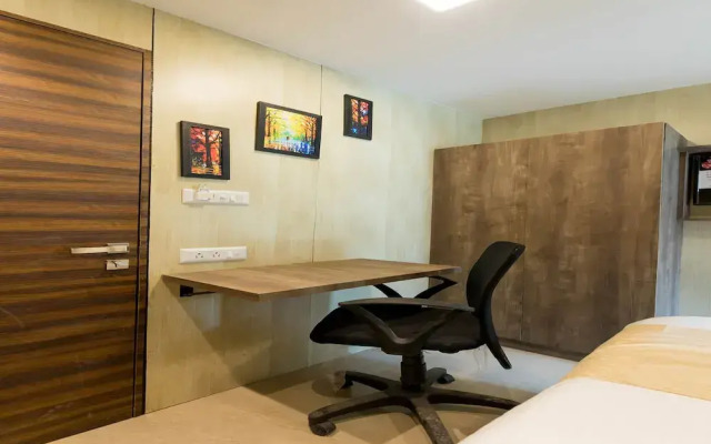 Hotel New Sky Palace Residency - Near International Airport