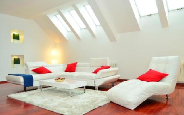 Hi-End Apartment