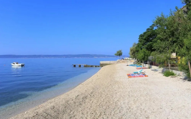 Sunflower-beautiful Modern Apt. w. Terrace&garden