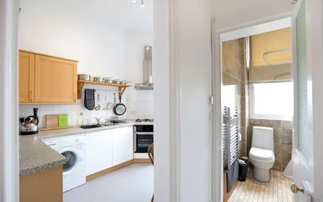 Classic City Apartment