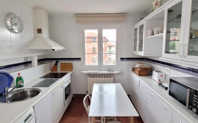 ARRIGUNAGA BEACH VIEW Atico con Terraza y Parking
