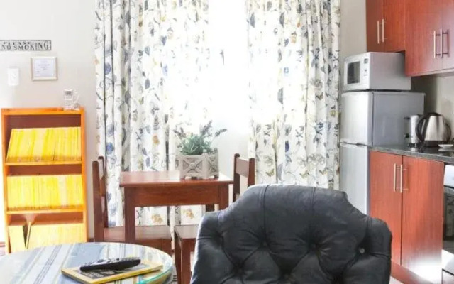 Mountain View Manor