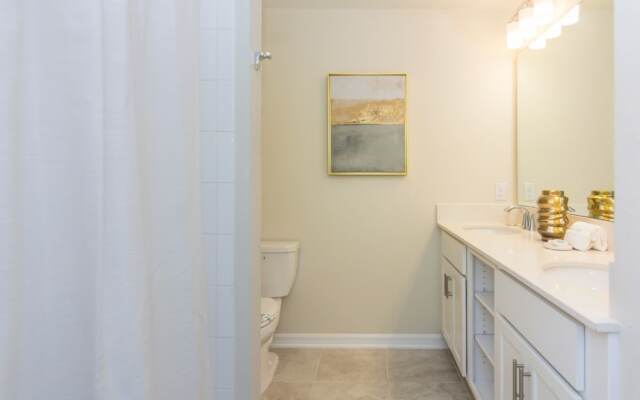 Beautiful  Apartment at Storey Lake 272975