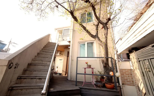 N guesthouse Itawon - Hostel