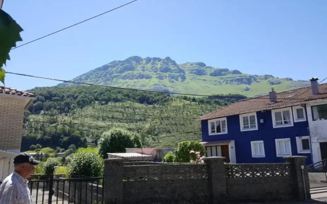 Chalet en la Montaña junto a 2 Ríos en Cantabria