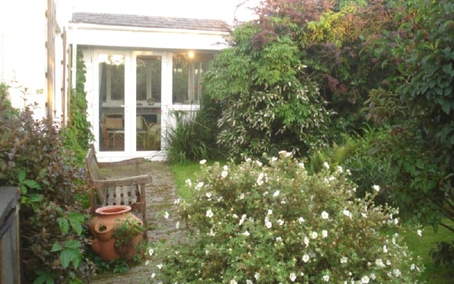 Plas Llangaffo Farmhouse