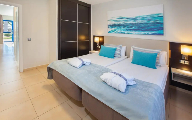 Grupotel Playa Feliz