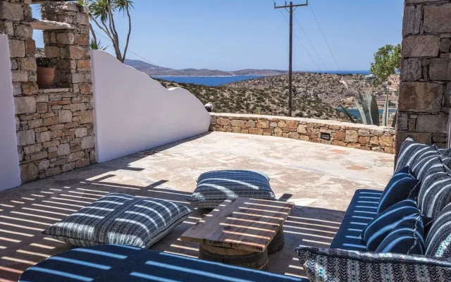 Ailouros guest house