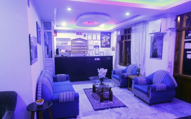 Hotel Chandertal Manali
