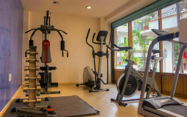 Hotel Porto Allegro - Near Malecon
