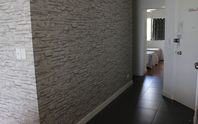 Currumbin Sands Holiday Apartments