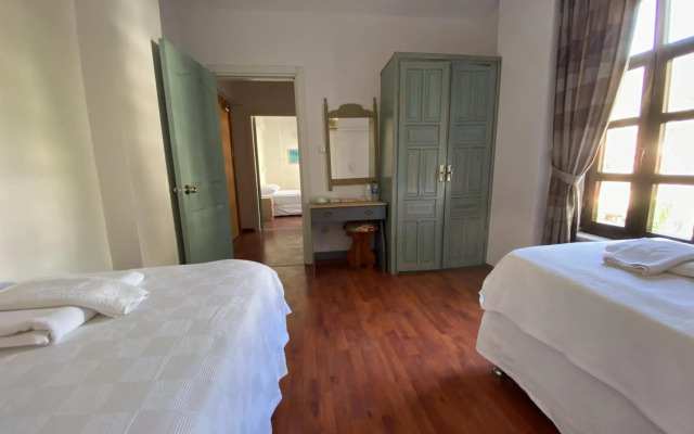 Diplomat Hotel