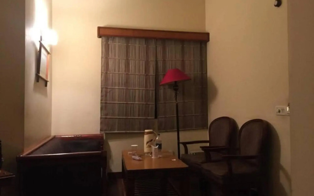 Monark Hotel