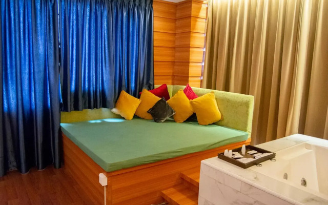 Royal Asnof Hotel