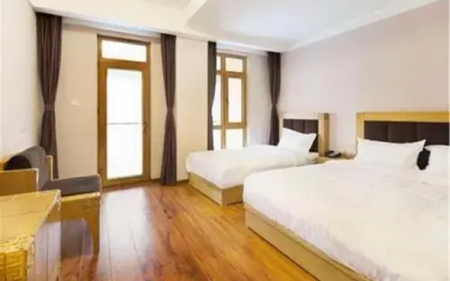 Zhangjiakou Dolomiti White Birch Hotel