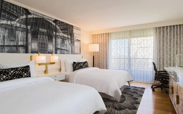 Avenue of the Arts Costa Mesa, a Tribute Portfolio Hotel