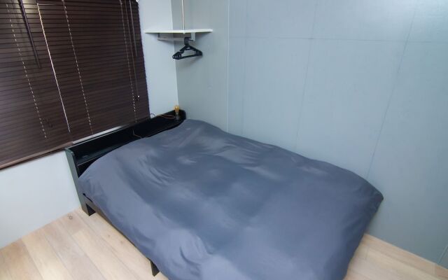 JR Komagome Apartment 1-3