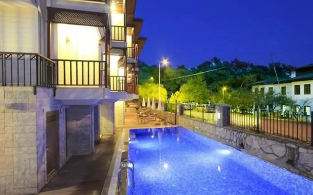 Summer Otel