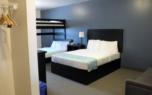 Roadhouse 52 Inn & Suites