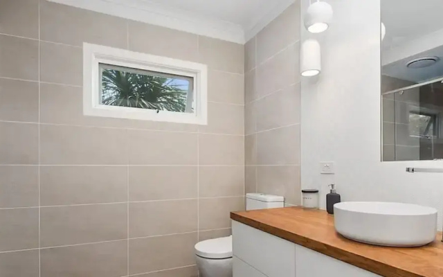 Whispering Gums Lorne Ocean Views Pet Friendly EV Charger