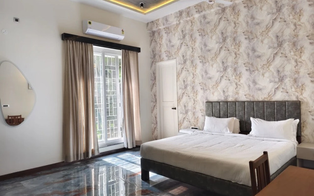 The Serene Shores - Luxury Private Villa
