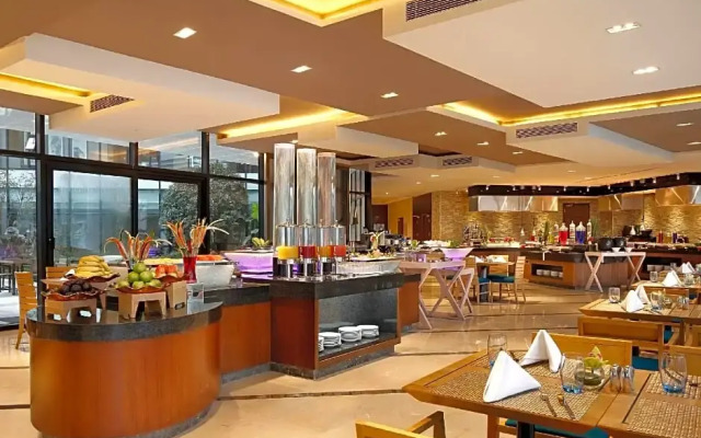 Crowne Plaza Huangshan Taiping Lake