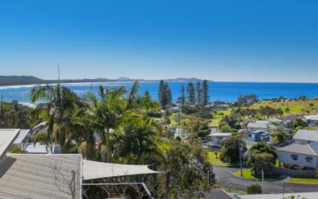 Whitecaps, 26 East Street