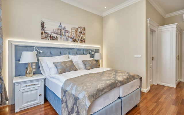 Golden Key Boutique Hotel