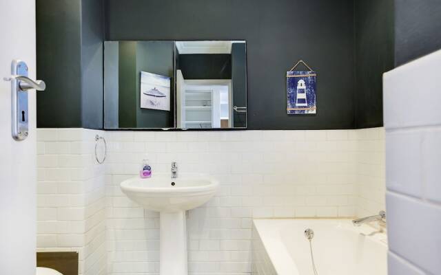 Altantic Apartment with Bantry Bay