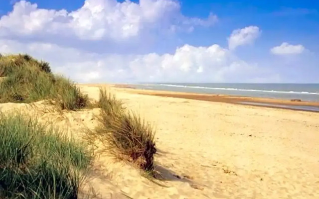 Golden Palm Getaway's PG143