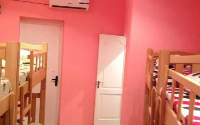 Mini Hostel Katalikosi