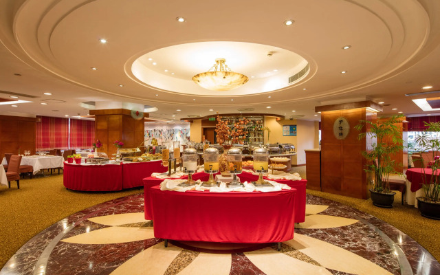 City Hotel