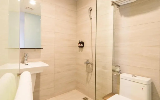 Traveller Inn Tiehua Hotel