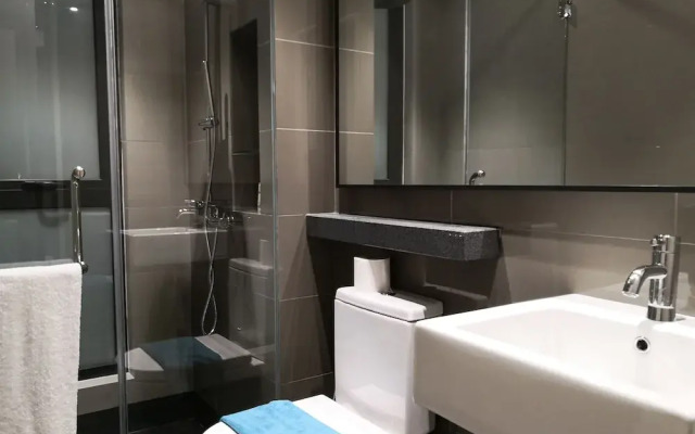 MU Vista – 360 Skypool Superior Suite