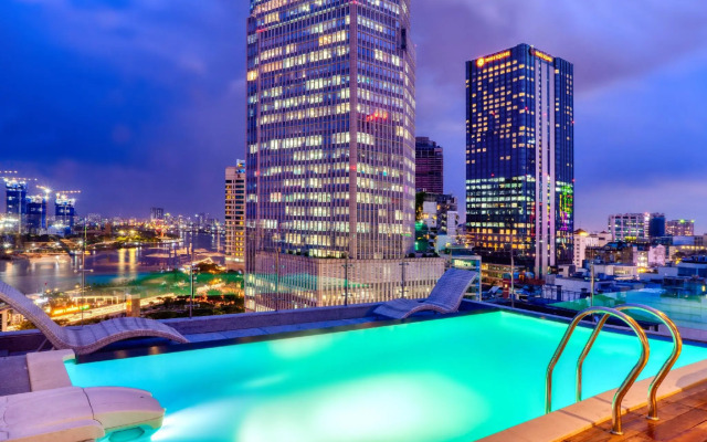 Sky Gem Central Hotel