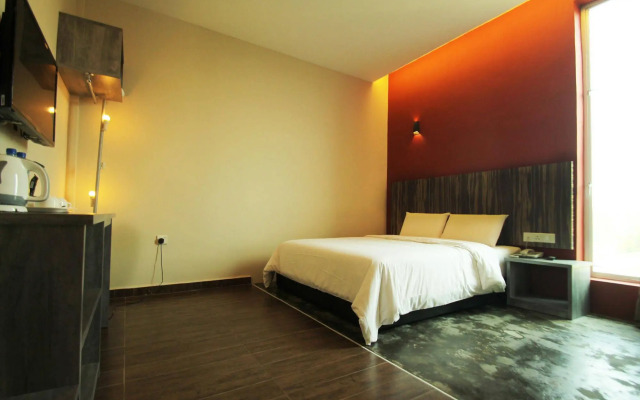 Eastville Residence