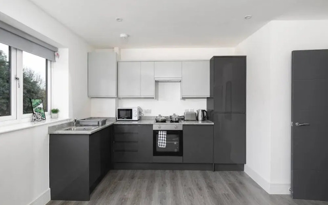 Skyvillion -vineyard Court- Enfield 1bed With Balcony