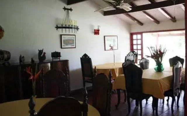 Finca Hotel El Rosario