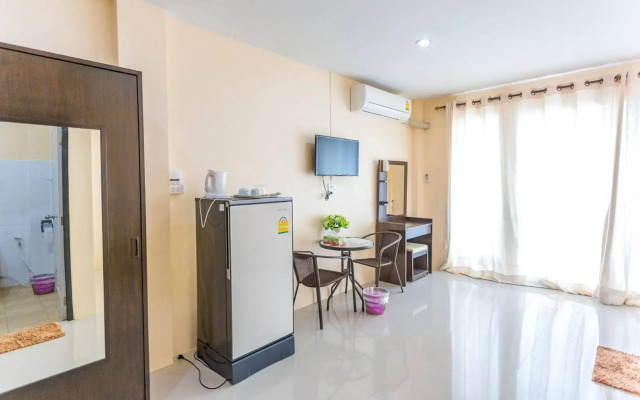 Phet Ngam Hotel