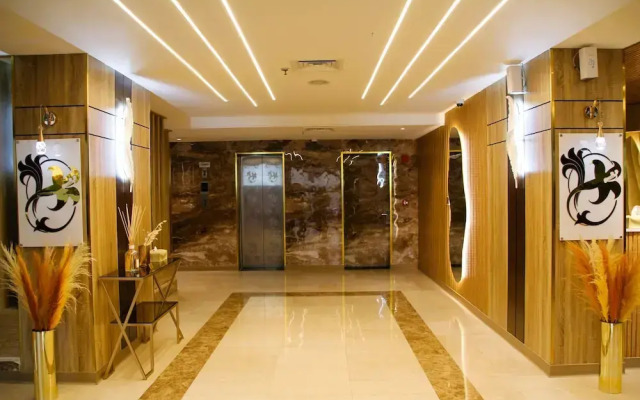 Plaza Athenee Hotel Kuwait