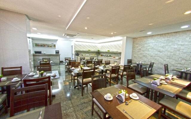 Plaza Inn Breeze Aeroporto