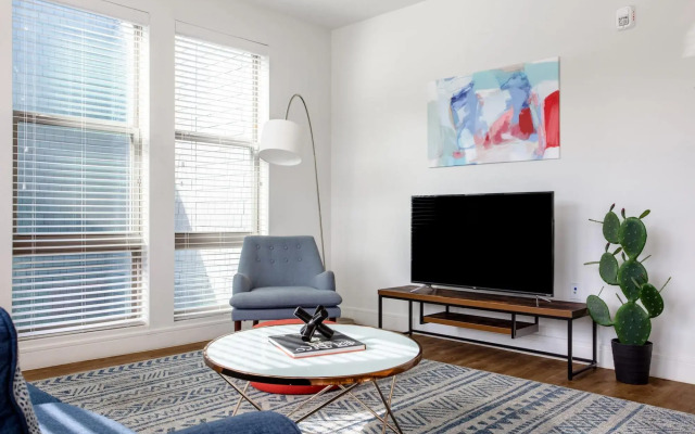 Dallas Modern 1BD 1BA Apartment